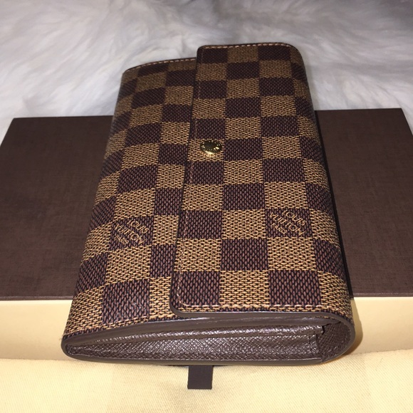Louis Vuitton wallet - Picture 2 of 8